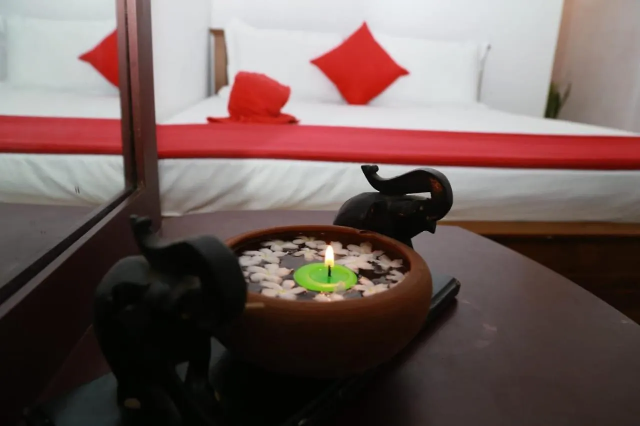 Peradeniya Green Mount Hotel Kandy